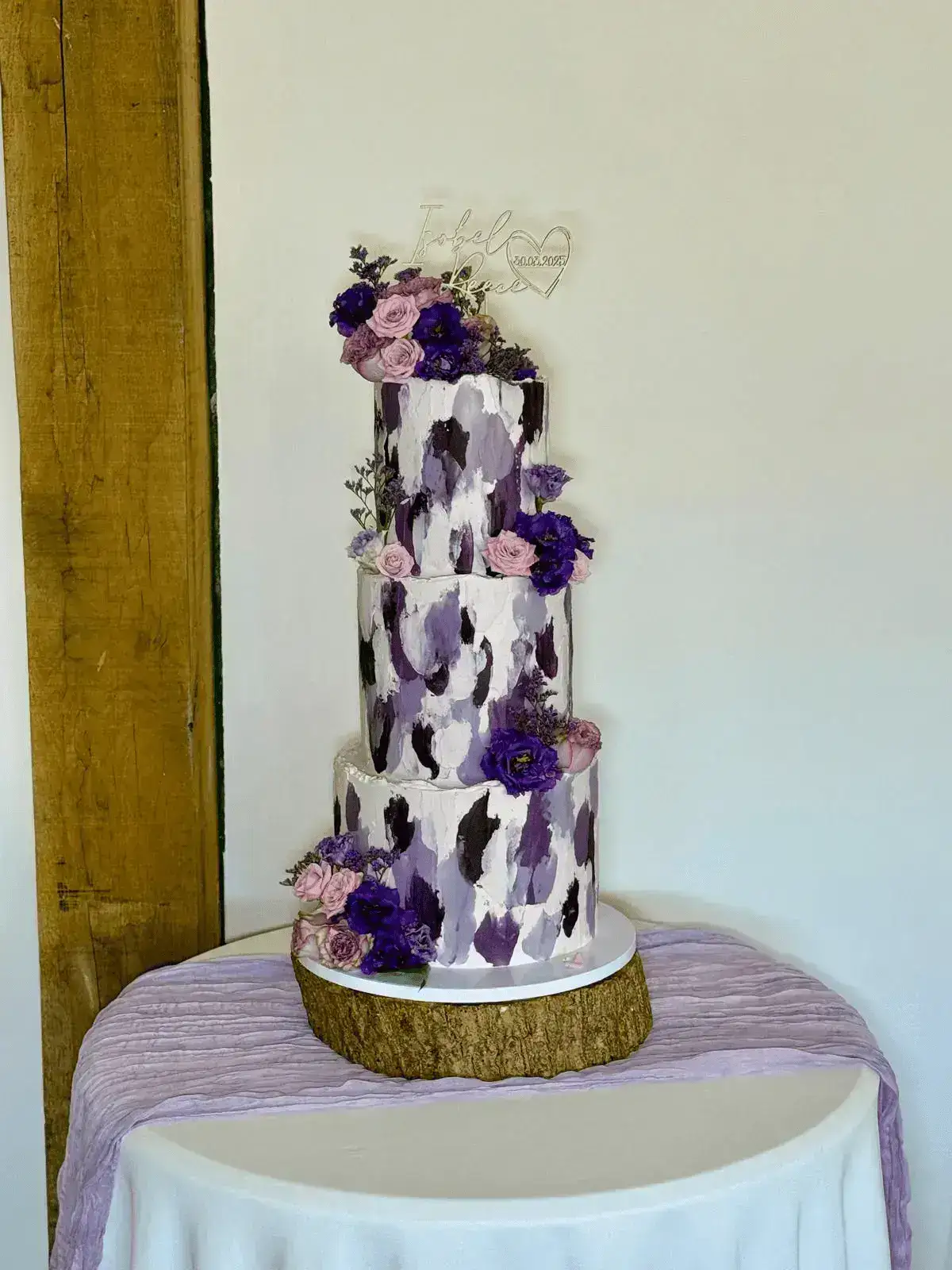 Bespoke wedding cake design by Vee The Cake Nottingham