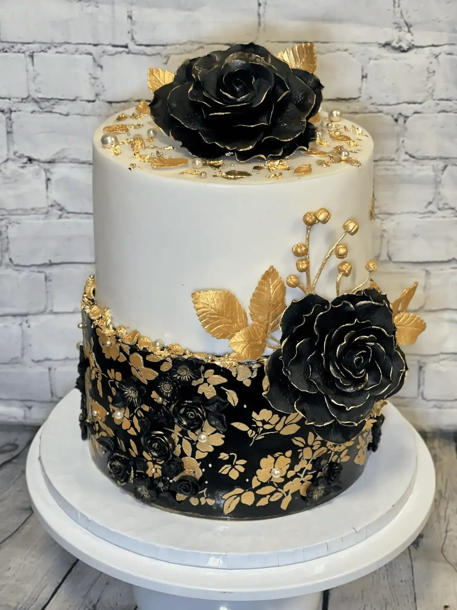 Black and gold luxury celebration cake